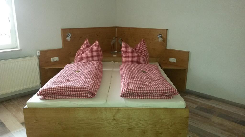 Gaestehaus Engelhard Pension Karbach  Екстер'єр фото